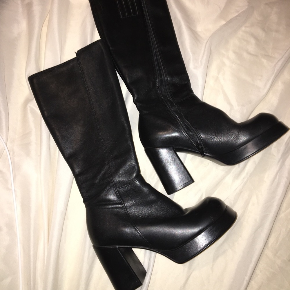 VINTAGE STEVE MADDEN PORSHA BOOTS